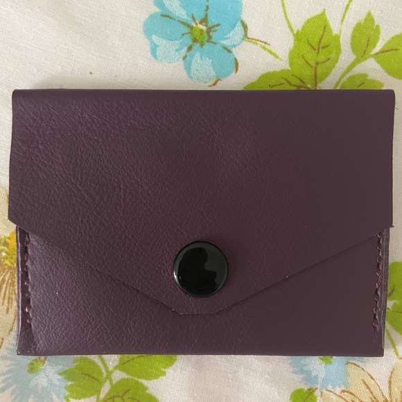 Handmade Genuine Leather Wallet - Picture 1 of 5